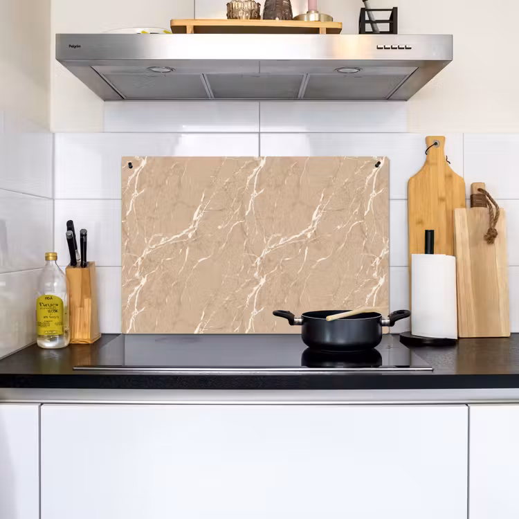 Beige - Marmer - Organisch - Wit Inductie beschemer met haakjes klein 777 -sfeer2
