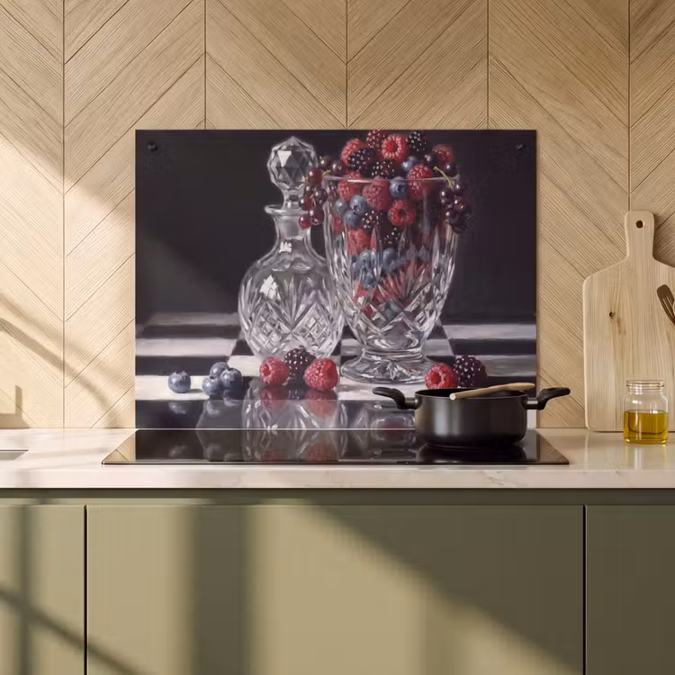 Inductiebeschermer & spatscherm (2in1) - Bessen - Kristal - Stilleven - Bessen - Kristal - Stilleven Inductie beschemer met haakjes klein