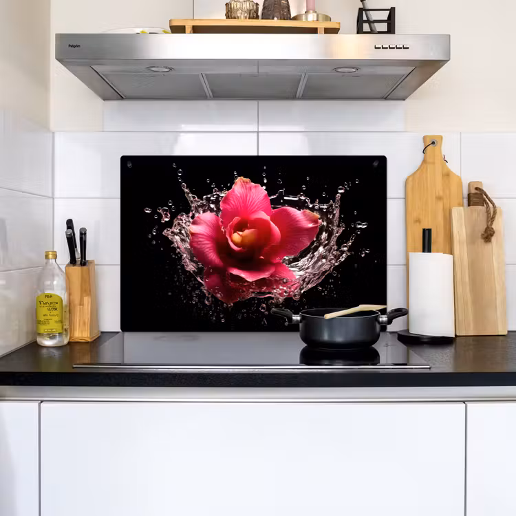 Bloemen - Roze - Water - Zwart - Botanisch - Natuur Inductie beschemer met haakjes klein -sfeer2