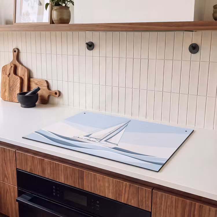 Boot - Zeil - Zee - Modern - Beige Inductie beschemer met haakjes klein -sfeer1