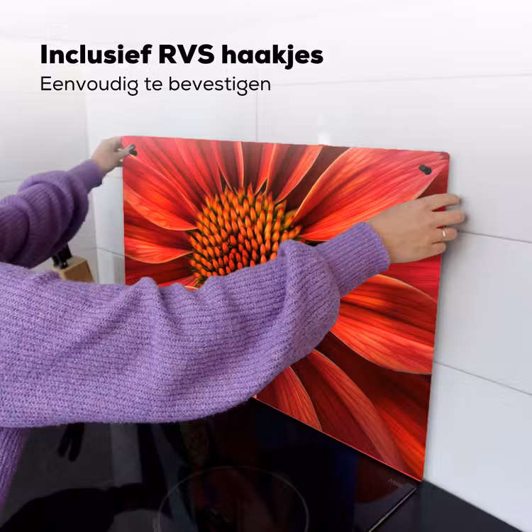 Close up - Bloem- Rood Inductie beschemer met haakjes klein -ky-ophangen-nl