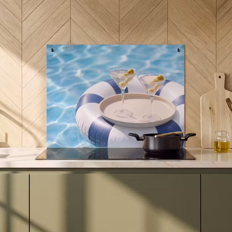 Cocktail - Zwembad - Zomer - Blauw Inductie beschemer met haakjes klein -sfeer2
