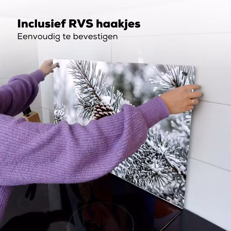 Dennenappel - Tak - Sneeuw - Winter - Sfeervol Inductie beschemer met haakjes klein -ky-ophangen-nl