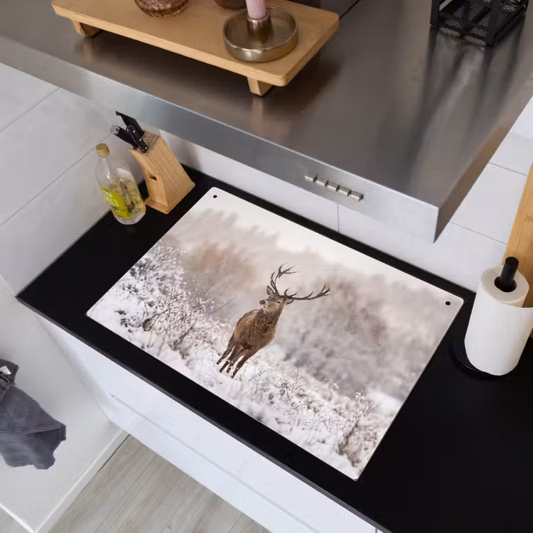 Edelhert - Bos - Sneeuw - Winter - Majestueus Inductie beschemer met haakjes klein -sfeer1
