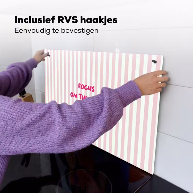 Focus on the good - Strepen - Roze - Smiley Inductie beschemer met haakjes klein -ky-ophangen-nl