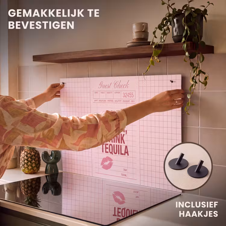 Humor - Drank - Tekst - Roze Inductie beschemer met haakjes klein -ky-ophangen-nl