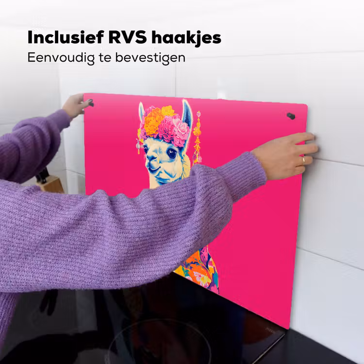 Lama - Kimono - Bloemenkrans - Felroze Inductie beschemer met haakjes klein -ky-ophangen-nl