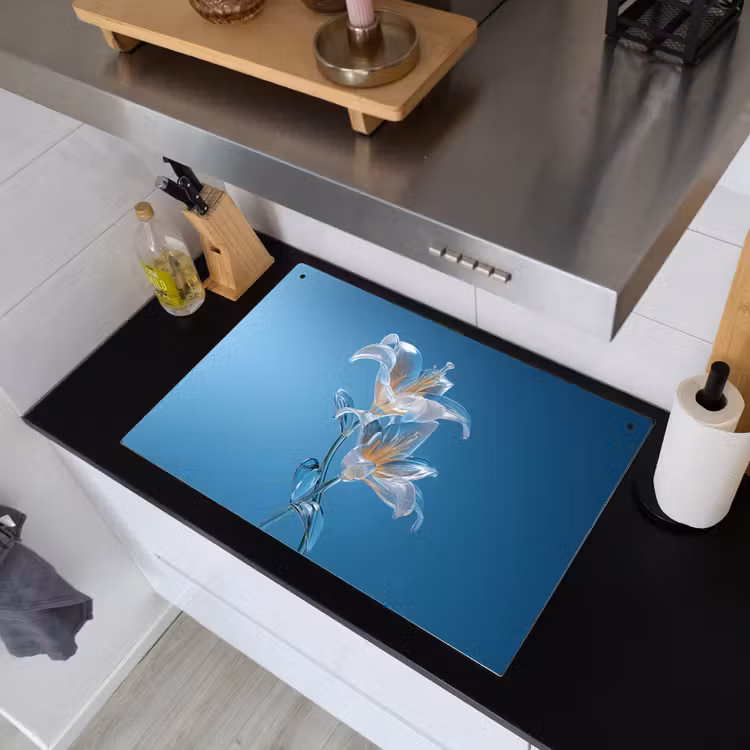 Lelies - Blauw - Glazen Inductie beschemer met haakjes klein -sfeer1