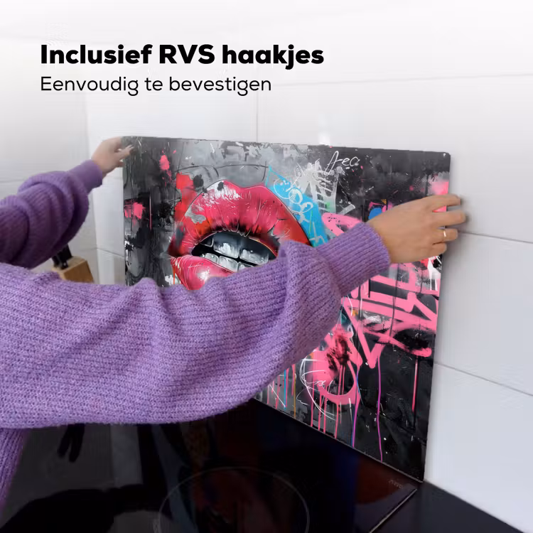 Lippen - Felroze - Graffiti - Verfstrepen Inductie beschemer met haakjes klein -ky-ophangen-nl