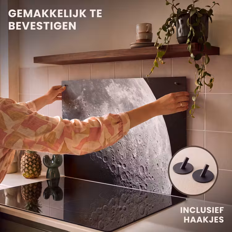 Inductiebeschermer & spatscherm (2in1) - Maan - Kraters - Ruimte - Maan - Kraters - Ruimte Inductie beschemer met haakjes klein