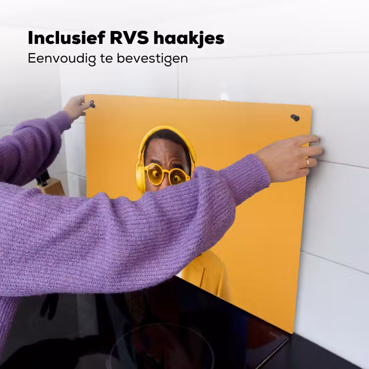 Man - Bubblegum - Portret - Geel - Modern Inductie beschemer met haakjes klein -ky-ophangen-nl