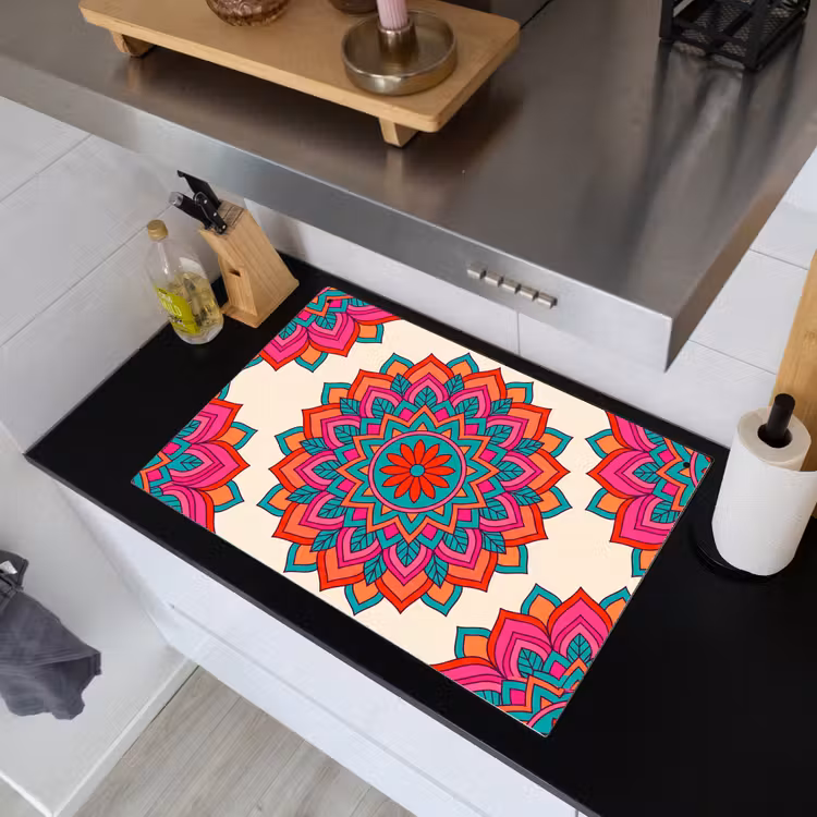 Mandala - Patroon - Abstract - Kleurrijk - Modern Inductie beschemer met haakjes klein -sfeer1