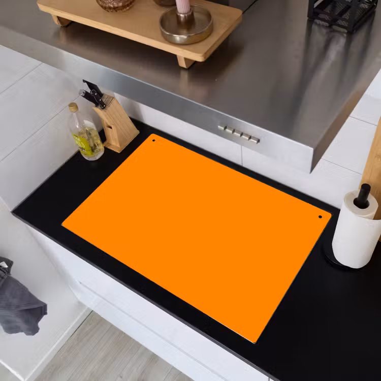 Marigold - Glow - Oranje Inductie beschemer met haakjes klein 777 -sfeer1