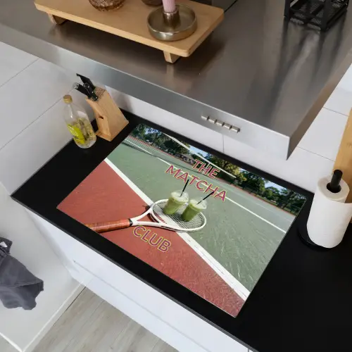 Matcha Club - Tennis - Matcha Inductie beschemer met haakjes klein -sfeer1