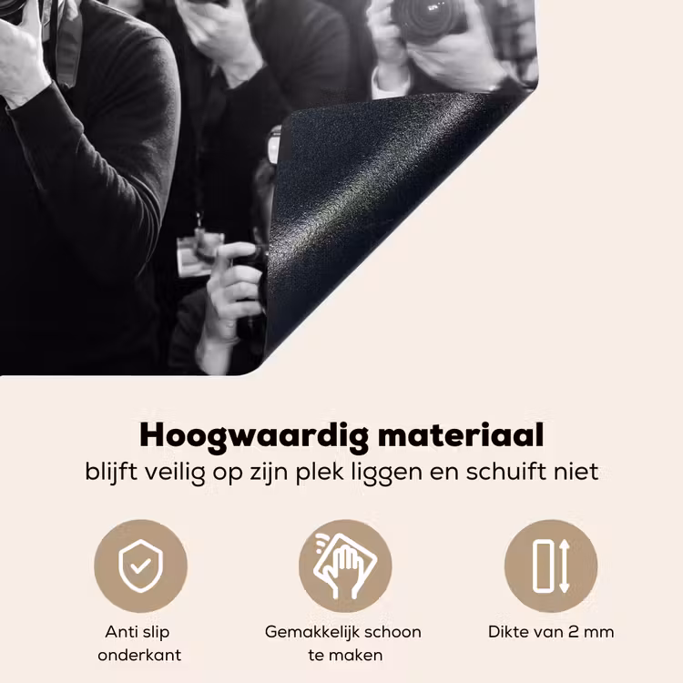 Mensen - Camera - Flitslicht - Zwart-wit - Media Inductie beschemer met haakjes klein -ky-onderkant-nl