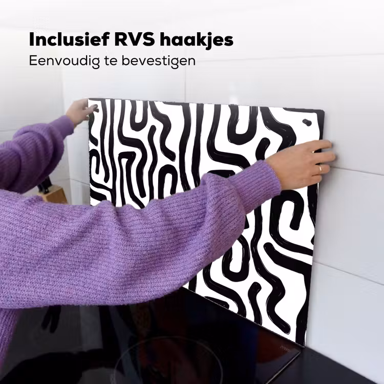 Modern - Lijnen - Zwart Inductie beschemer met haakjes klein 777 -ky-ophangen-nl