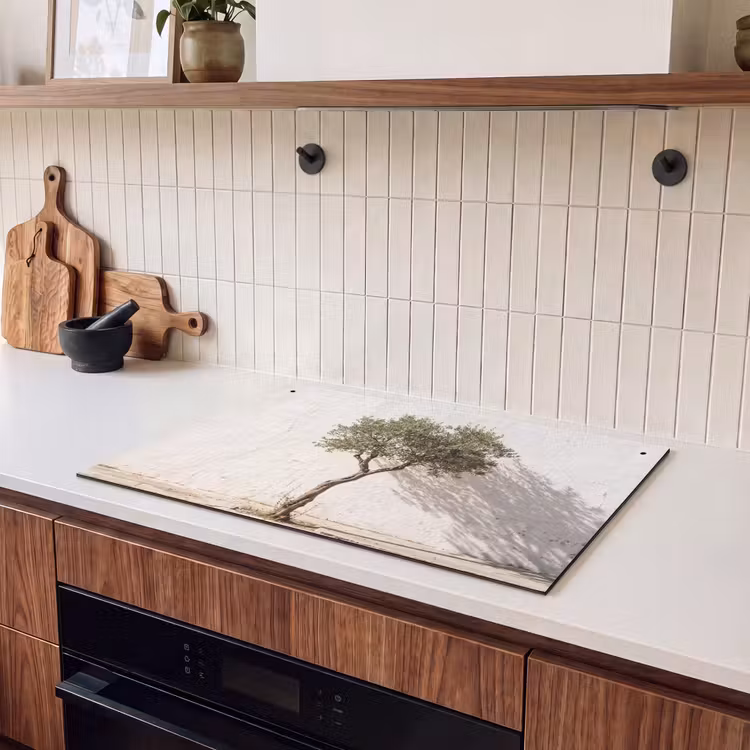 Inductiebeschermer & spatscherm (2in1) - Olijfboom - muur - wit - Olijfboom - muur - wit Inductie beschemer met haakjes klein