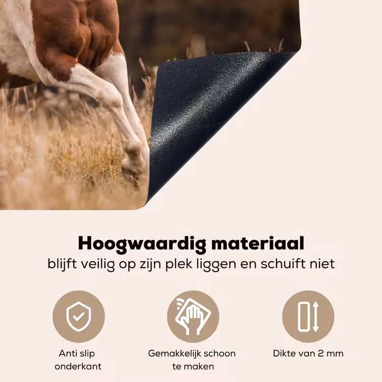 Paard - Bruin - Gras Inductie beschemer met haakjes klein -ky-onderkant-nl