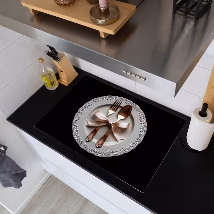 Rose - Strik - Bestek Inductie beschemer met haakjes klein -sfeer1