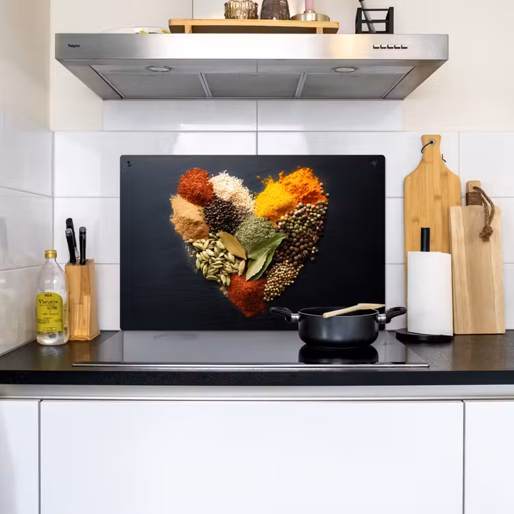 Specerijen - Mix - Hartvorm - Zwart Inductie beschemer met haakjes klein -sfeer2