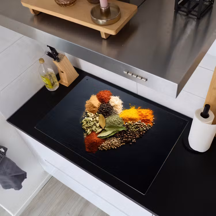 Specerijen - Mix - Hartvorm - Zwart Inductie beschemer met haakjes klein -sfeer1