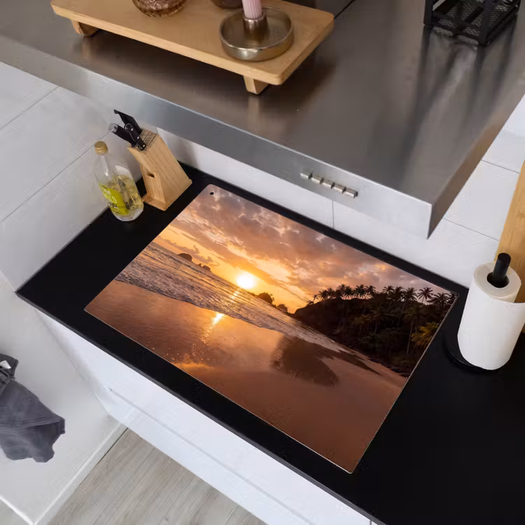 Strand - Zonsondergang - Natuur - Tropisch - Oranje Inductie beschemer met haakjes klein -sfeer1