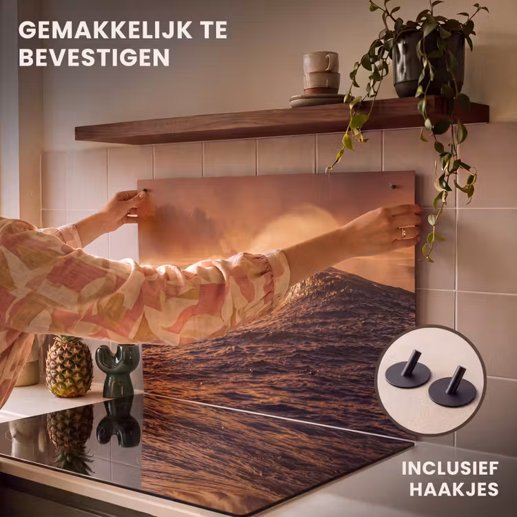 Surfer - Golf - Oceaan - Sport - Oranje Inductie beschemer met haakjes klein -ky-ophangen-nl