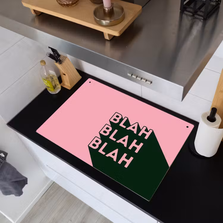 Tekst - Grafisch - Groen - Schaduw Inductie beschemer met haakjes klein -sfeer1