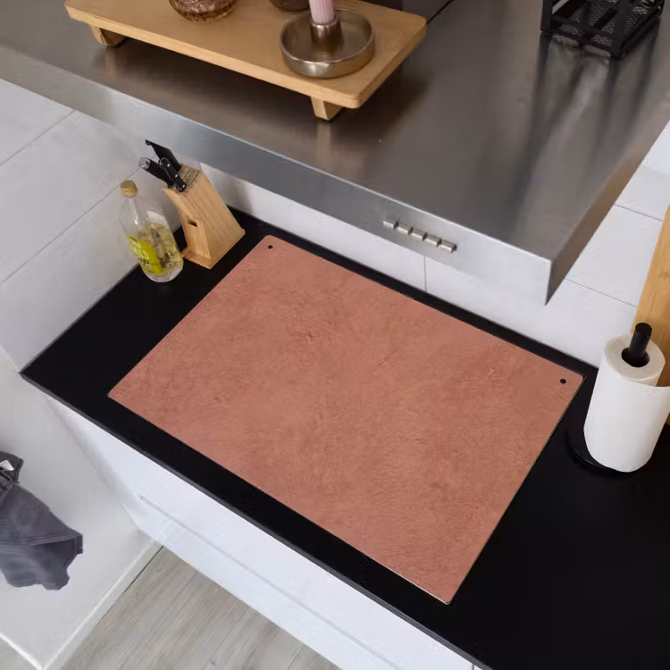 Textuur - Roodbruin - Grof - Modern Inductie beschemer met haakjes klein -sfeer1