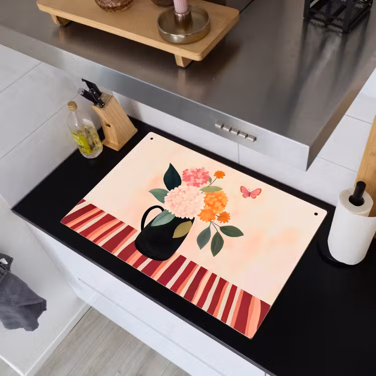 Vaas - Bloemen - Vlinder - Rood Inductie beschemer met haakjes klein -sfeer1