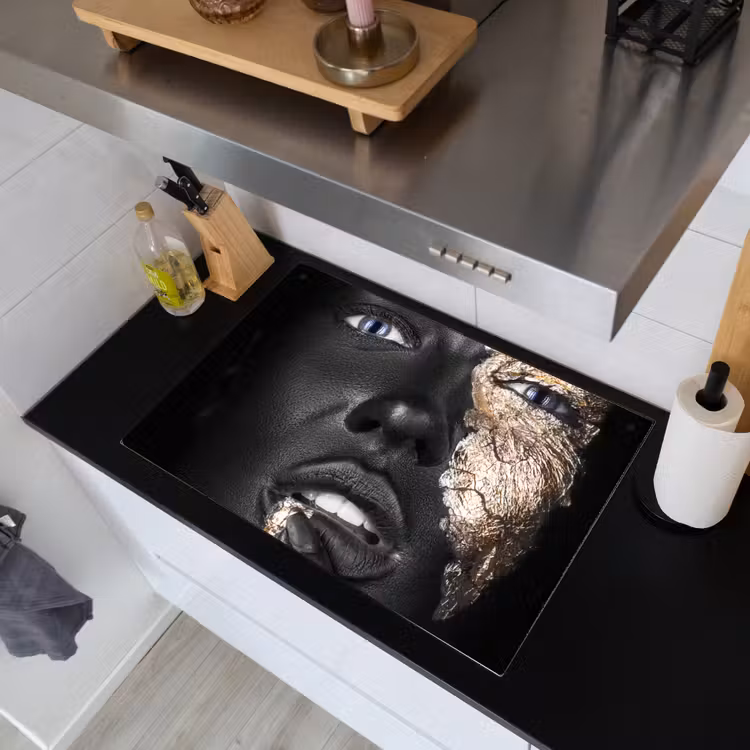 Vrouw - Bladgoud - Zwart - Huid - Luxe Inductie beschemer met haakjes klein -sfeer1
