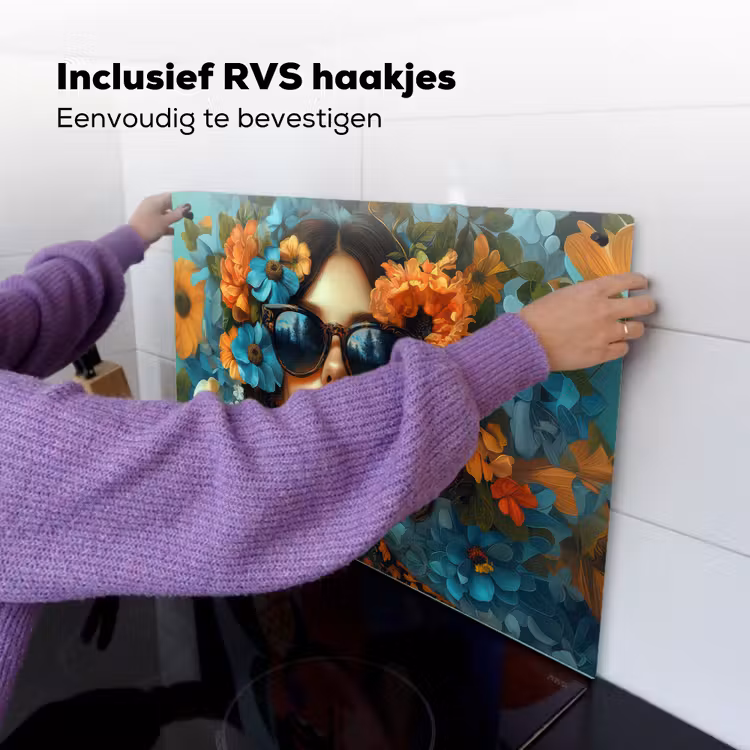 Vrouw - Bloemen - Oranje - Blauw - Modern Inductie beschemer met haakjes klein -ky-ophangen-nl