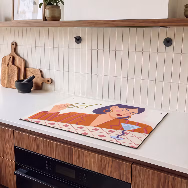 Vrouw - Bril - Cocktail - Illustratie - Modern Inductie beschemer met haakjes klein -sfeer1