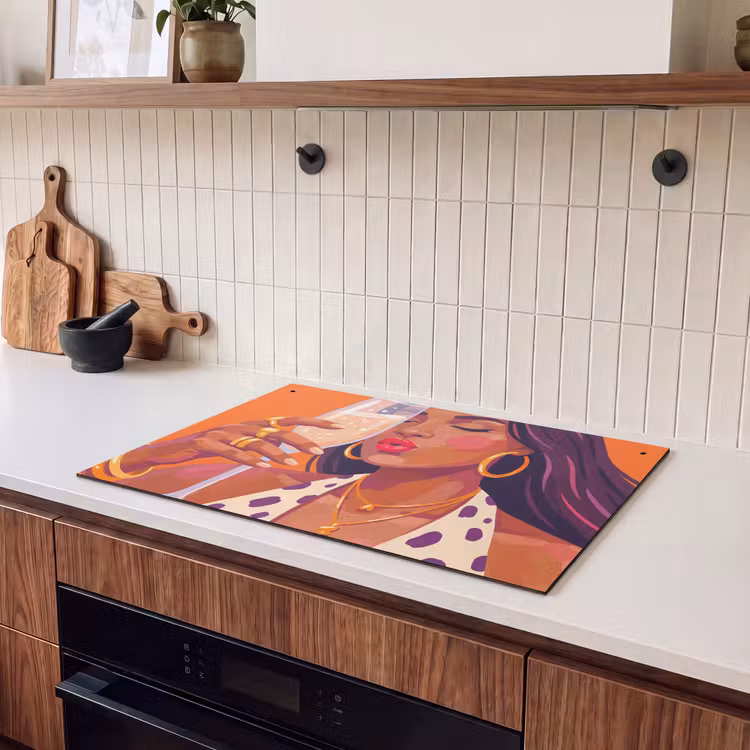 Vrouw - Champagne - Feest - Modern - Oranje Inductie beschemer met haakjes klein -sfeer1