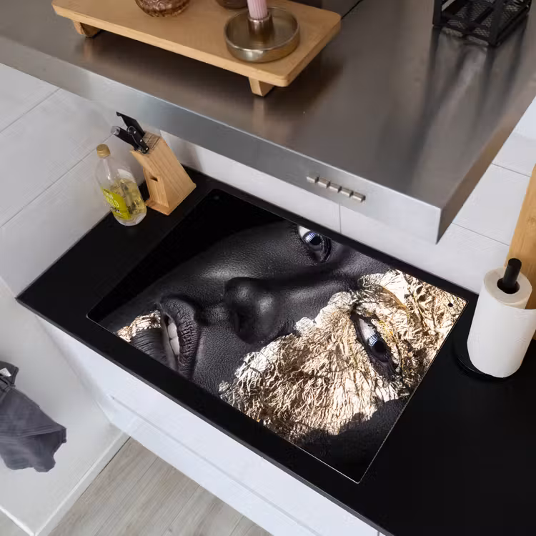 Vrouw - Goud - Zwart - Verf - Luxe Inductie beschemer met haakjes klein -sfeer1