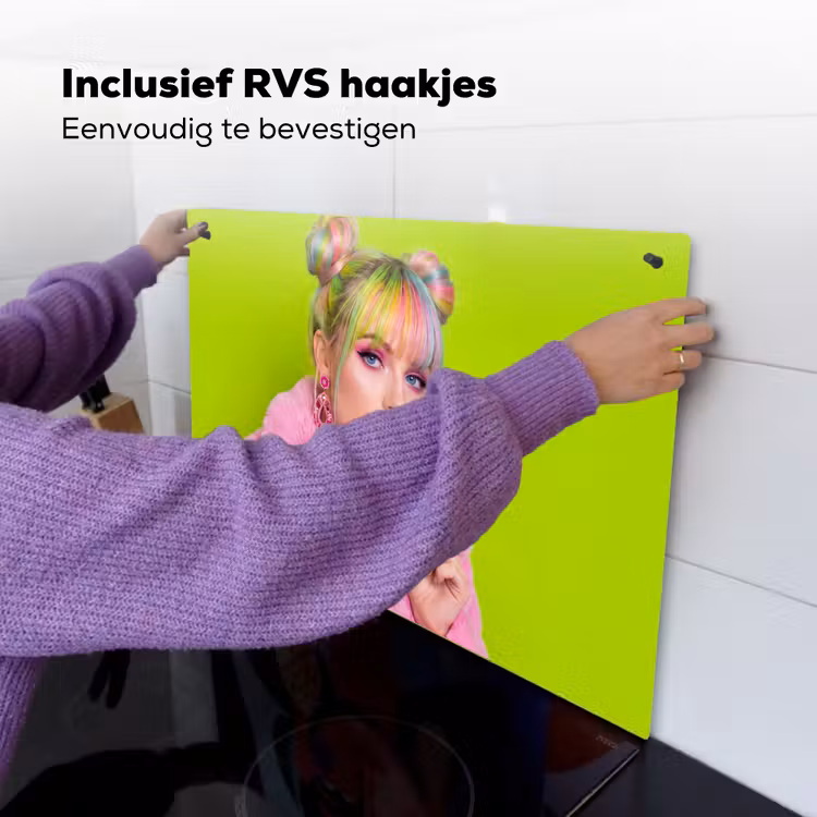 Vrouw - Kleurrijk haar - Pop art - Modern - Levendig Inductie beschemer met haakjes klein -ky-ophangen-nl