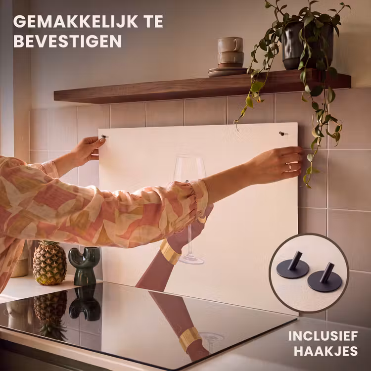 Vrouw - Wijn - Glas - Illustratie - Rood Inductie beschemer met haakjes klein -ky-ophangen-nl