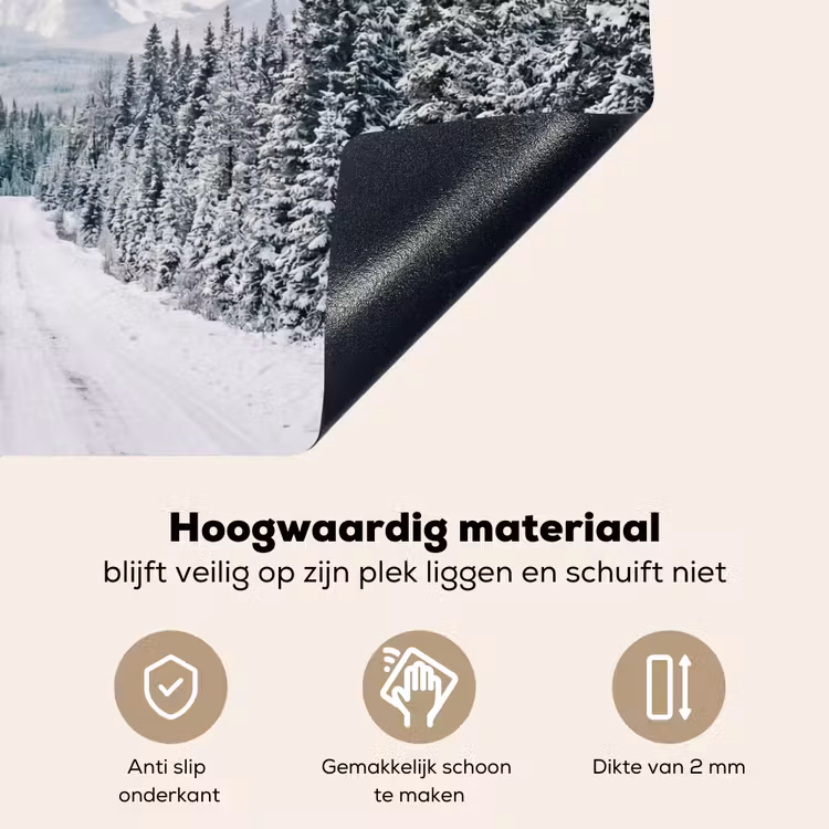 Weg - Sneeuw - Naaldbos - Winter - Avontuurlijk Inductie beschemer met haakjes klein -ky-onderkant-nl