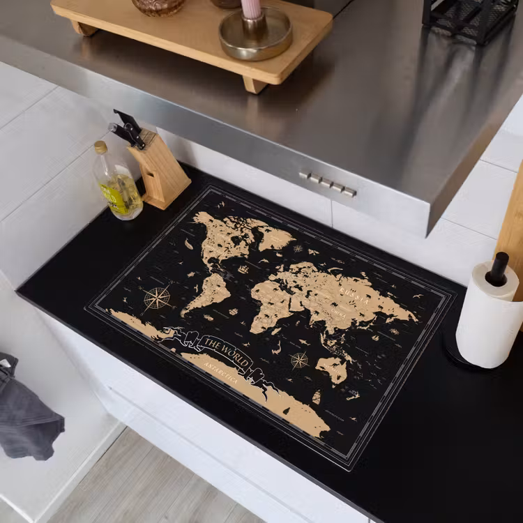 Wereldkaart - Beige - Zwart Inductie beschemer met haakjes klein -sfeer1
