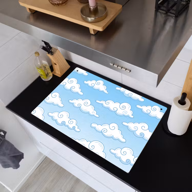 Wolk - Lucht - Cartoon - Blauw - Wit Inductie beschemer met haakjes klein -sfeer1