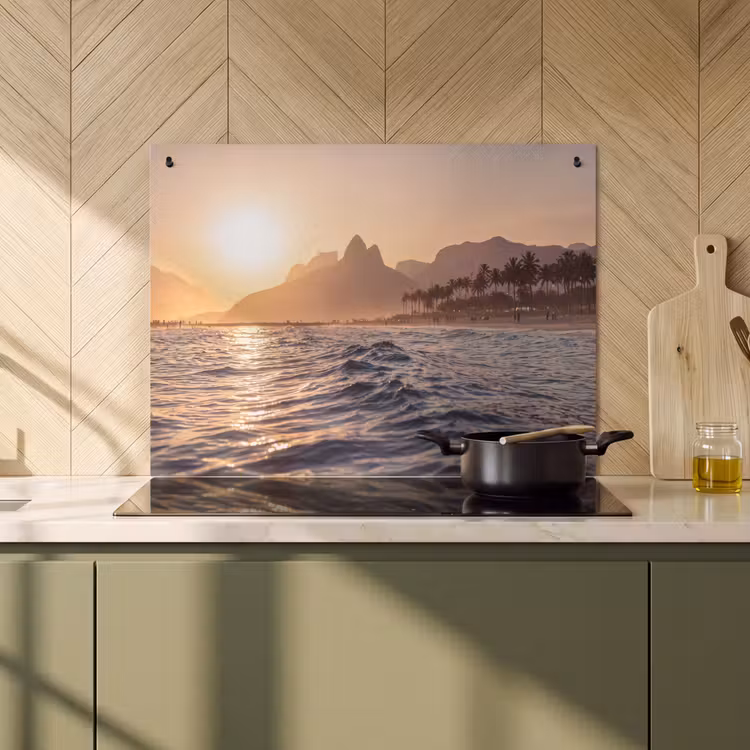 Zee - Golven - Zonsondergang - Kust - Goud Inductie beschemer met haakjes klein -sfeer2
