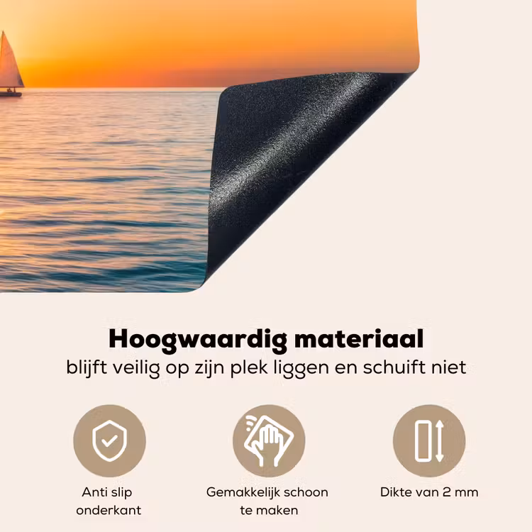 Zee - Zeilboot - Zonsondergang Inductie beschemer met haakjes klein -ky-onderkant-nl