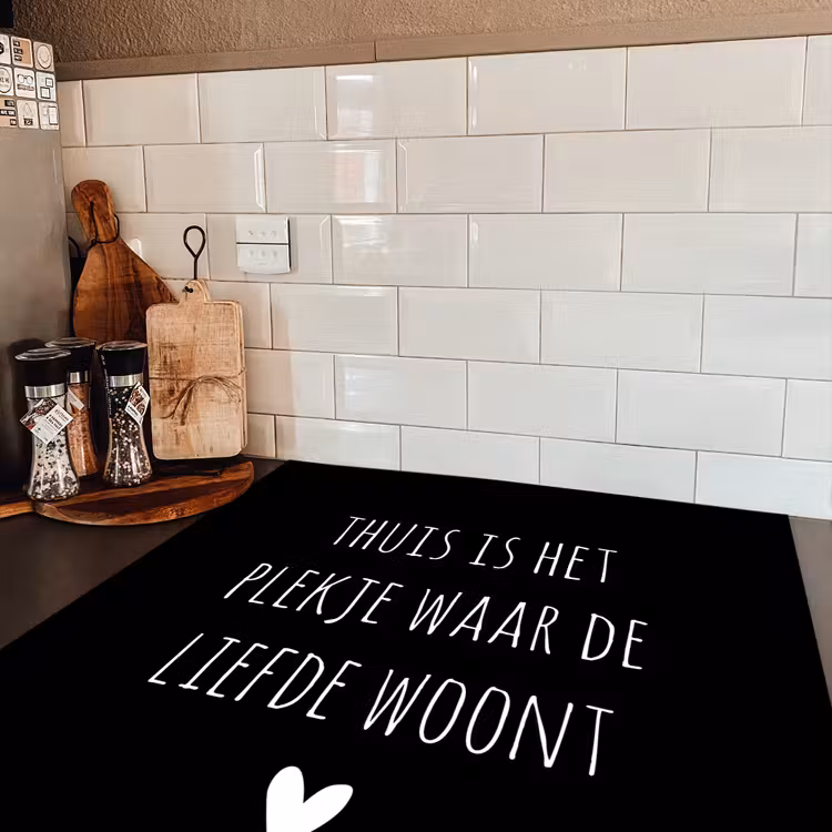 Spreuken - Thuis is het plekje waar de liefde woont - Quotes Inductie beschermer vinyl 3mm middel -sfeer3