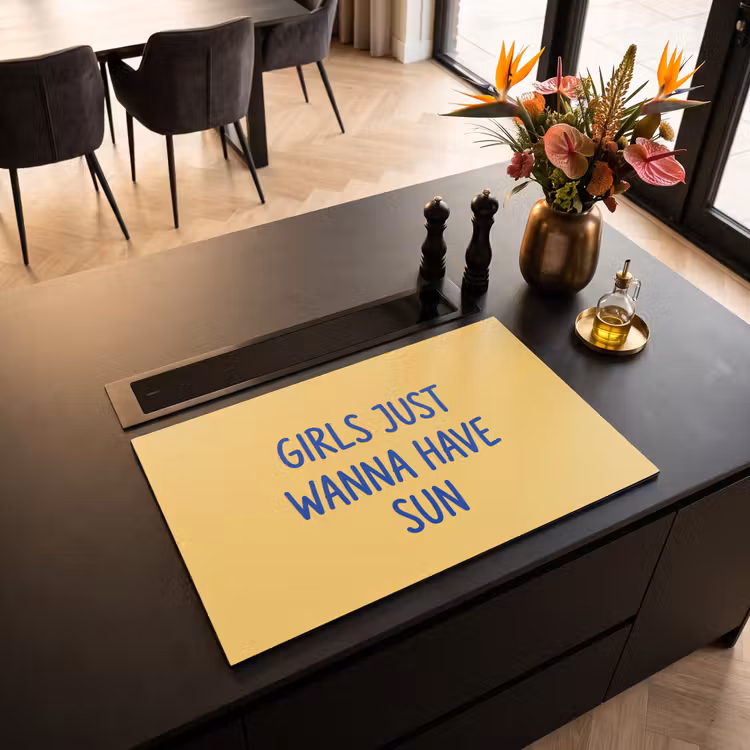 Tekst - Zon - Zomer - Modern - Geel Inductie beschermer vinyl 3mm klein -sfeer5