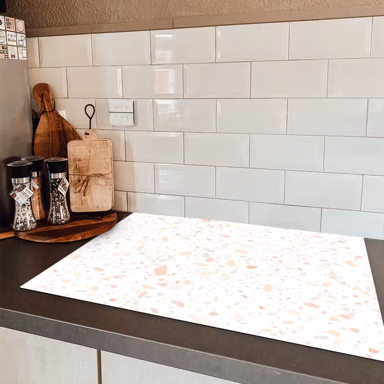 Terrazzo -  Patroon - Wit - Perzik Inductie beschermer vinyl 3mm klein 276 -sfeer3