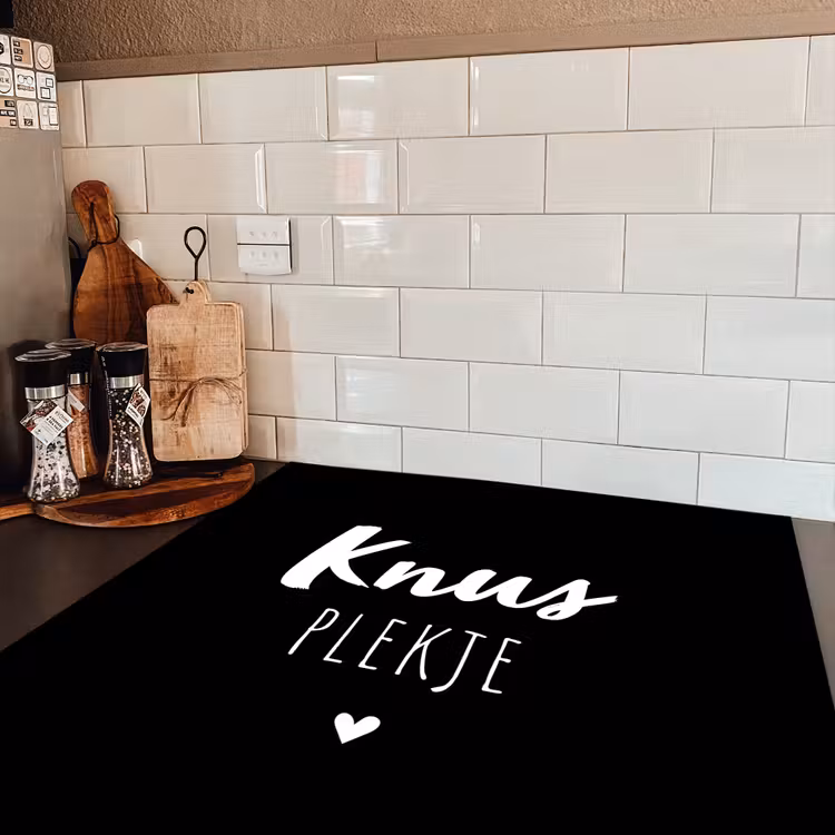 Thuis - Quotes - Knus plekje - Tekst Inductie beschermer vinyl 3mm middel -sfeer3