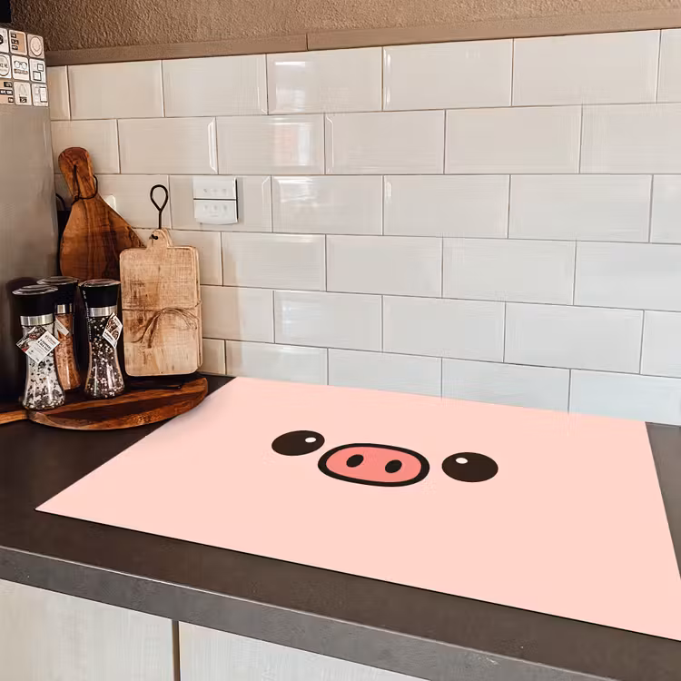 Varken - Roze - Minimalistisch Inductie beschermer vinyl 3mm klein -sfeer3