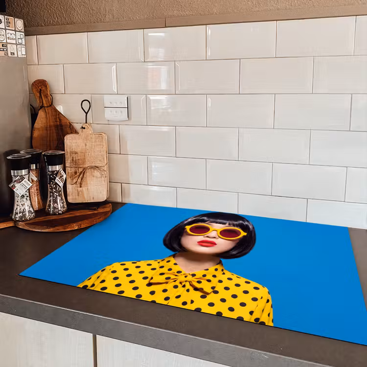 Vrouw - Zonnebril - Pop Art - Portret - Geel Inductie beschermer vinyl 3mm klein -sfeer3
