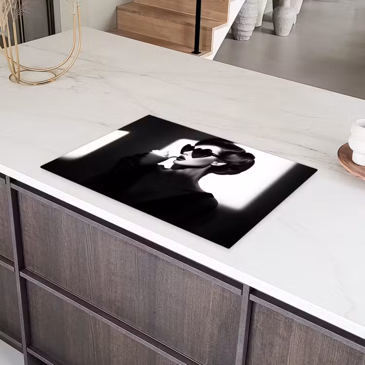 Vrouw - Zwart - Hart Inductie beschermer vinyl 3mm klein -sfeer8