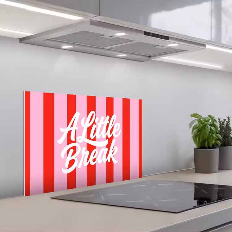 A Little Break - Strepen - Rood - Roze keuken achterwand spatscherm klein -3d_schuin